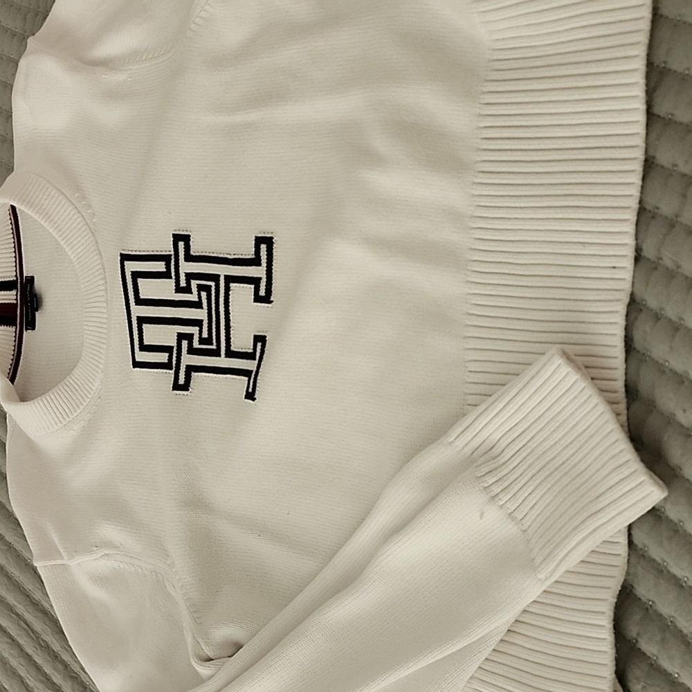 Tommy Hilfiger Ivory Knit Sweater with Monogram
